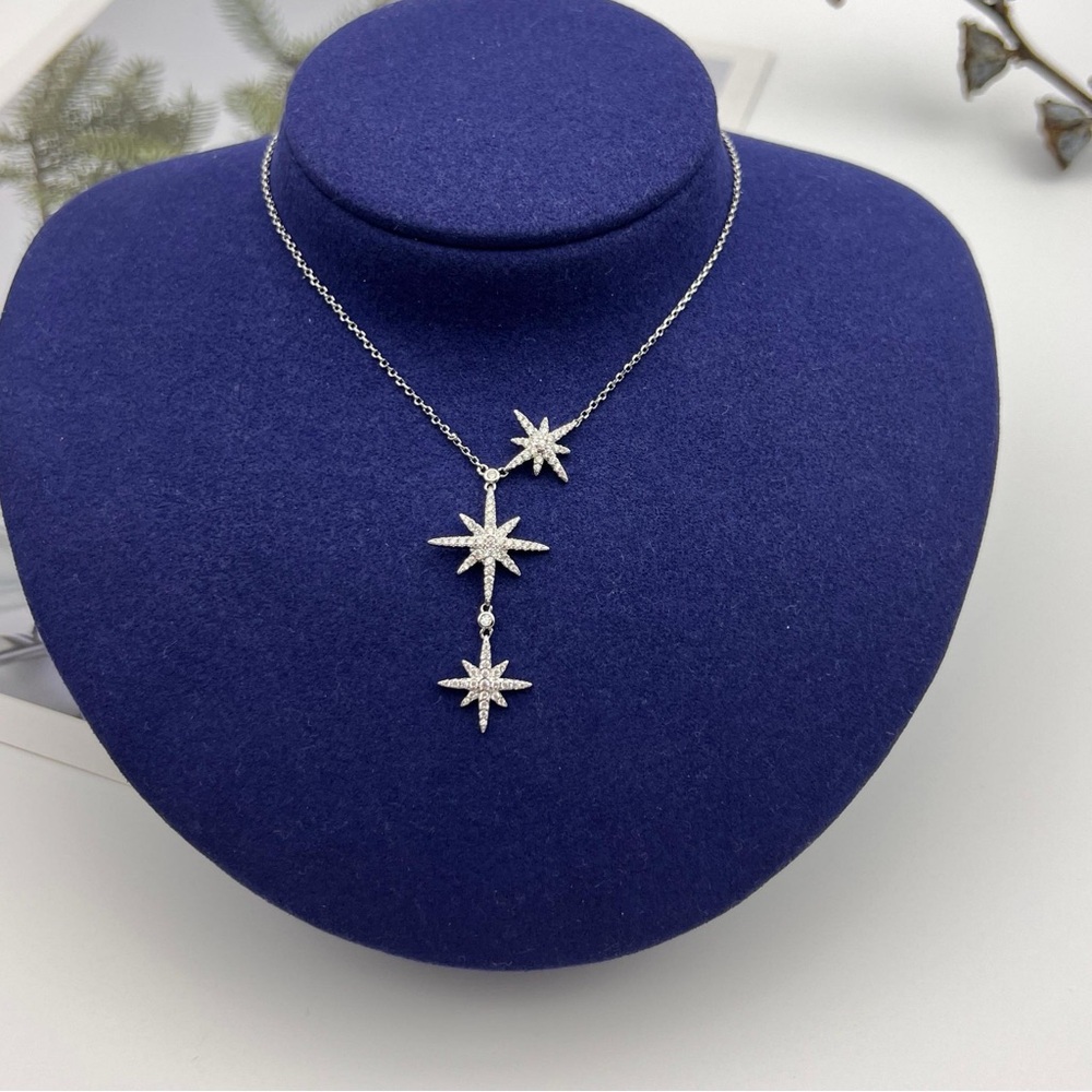 APM Monaco six-pointed star three-star adjustable necklace